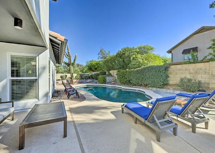 Putting Green, Game Room, Pool! Oasis