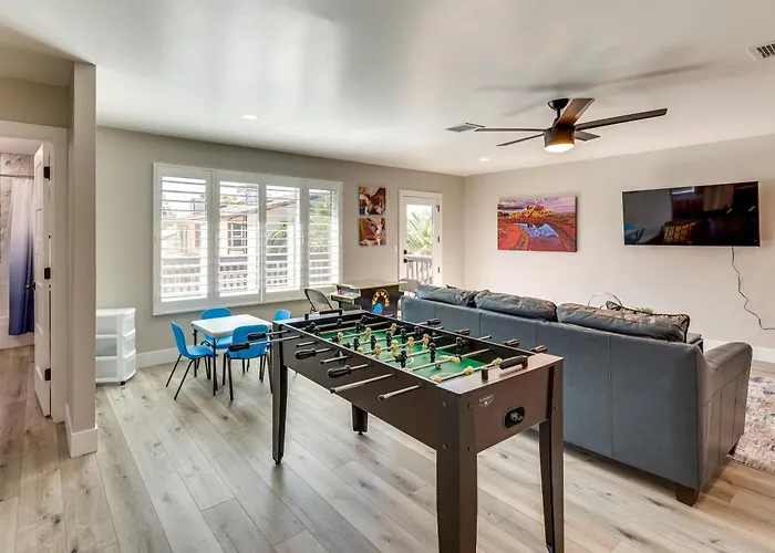 Putting Green, Game Room, Pool! Oasis Scottsdale